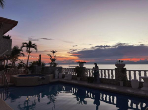 Sunset Beach Resort